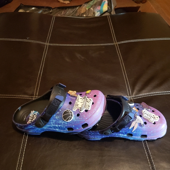 Space Jam Special Edition Crocs - Picture 2 of 4